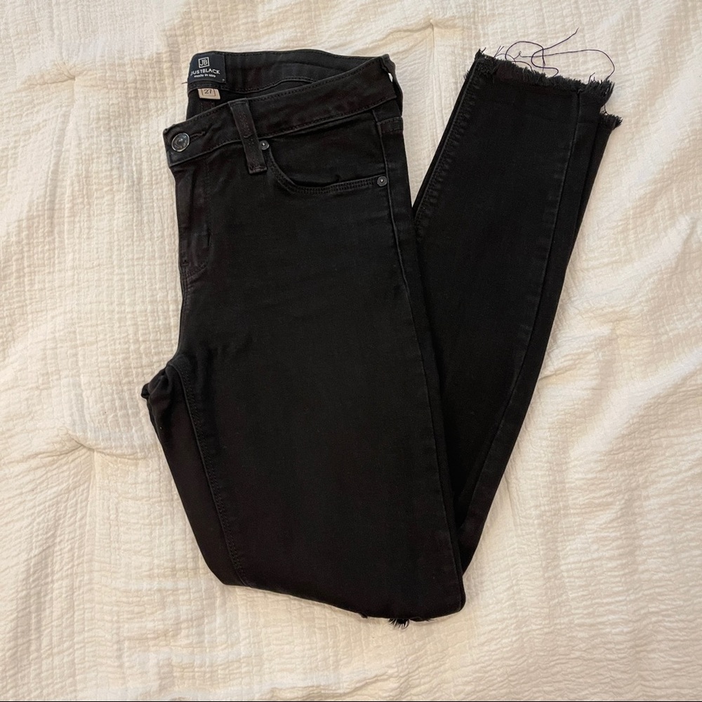 Ripped skinny jeans. Lo rise. Size 27. Black
